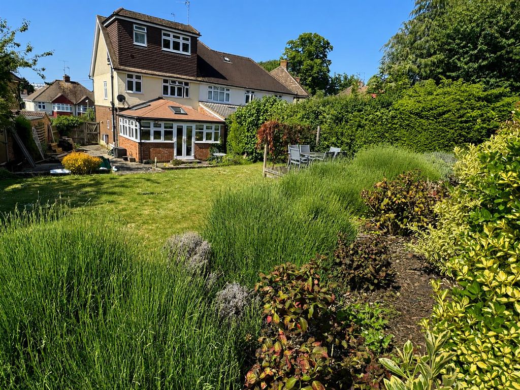 Property photo 3 of 24 Garden