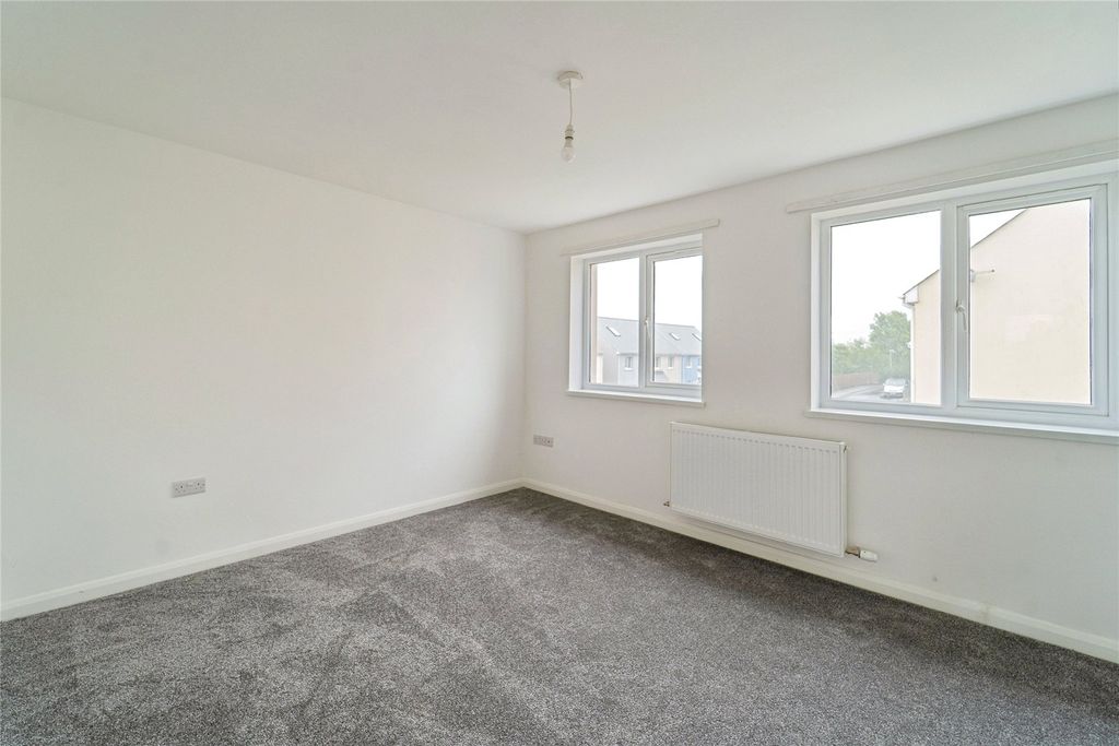 Property photo 2 of 22 Picture No. 03
