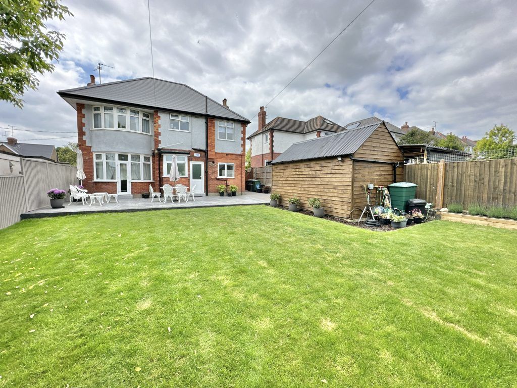 Property photo 2 of 16