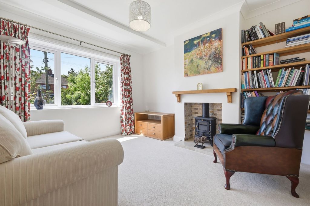 Property photo 2 of 16