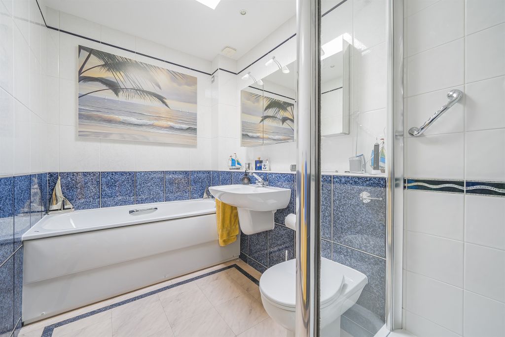 Additional image 12 of 3 bed penthouse for saleCrescent Road, Enfield EN2