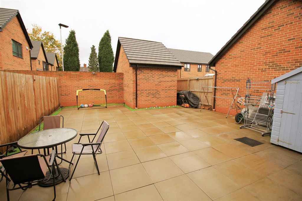 Property photo 3 of 15 Rear Garden.Jpg