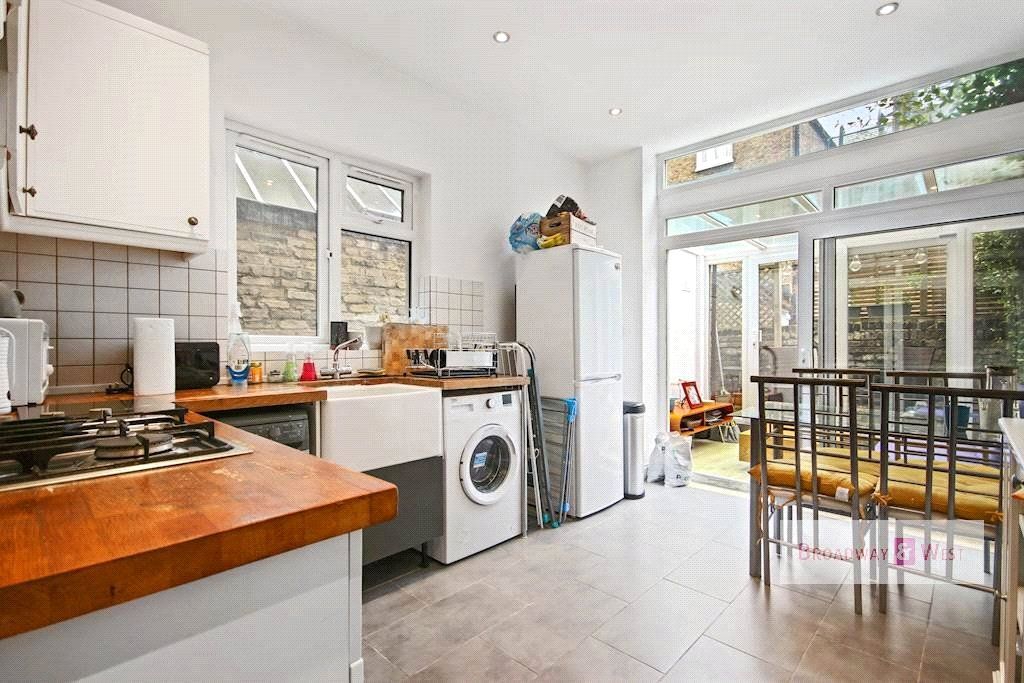 Property photo 3 of 15 Picture No. 10