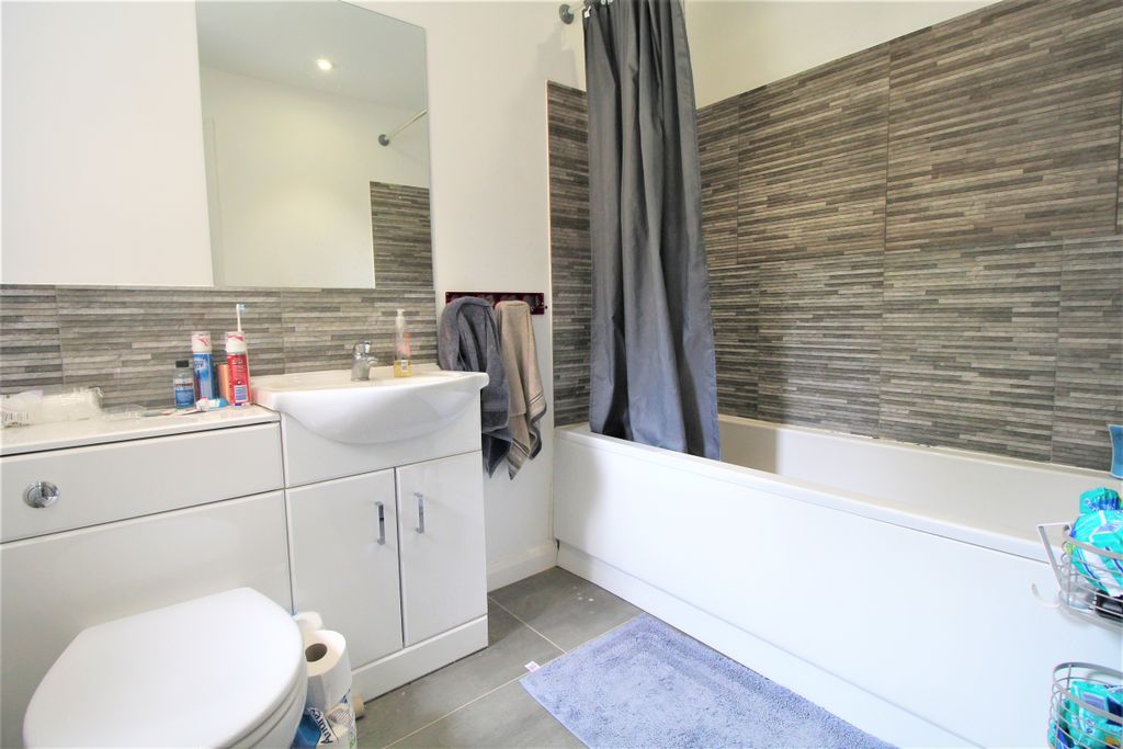 Property photo 3 of 18 Img_6307