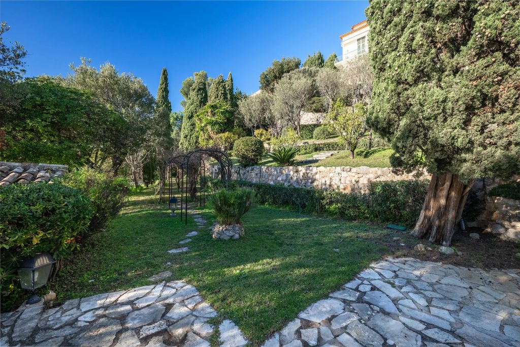 Property photo 3 of 19