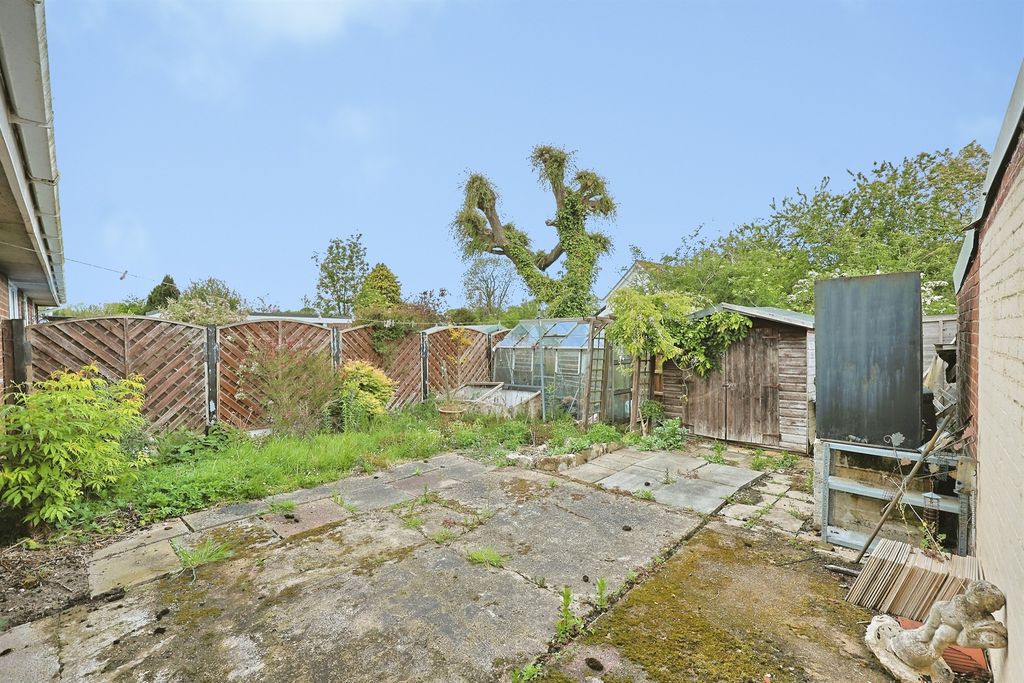 Property photo 3 of 14