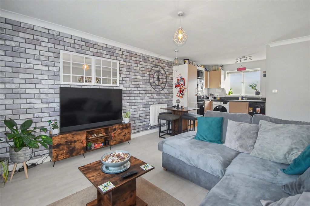 Property photo 2 of 10 Picture No. 02