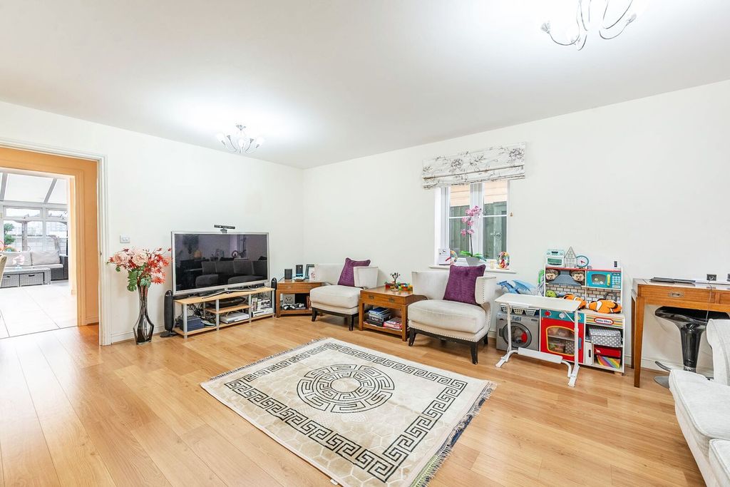 Property photo 2 of 15