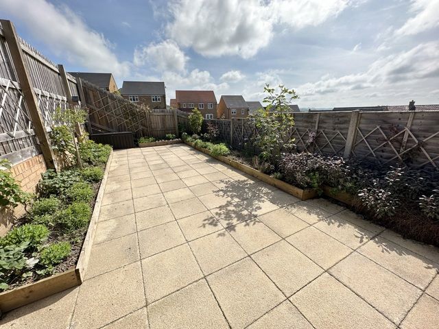 Property photo 2 of 11