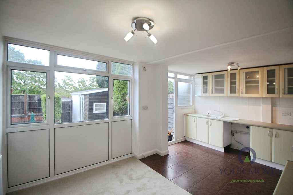 Property photo 3 of 7 Pbox-Img.Jpg