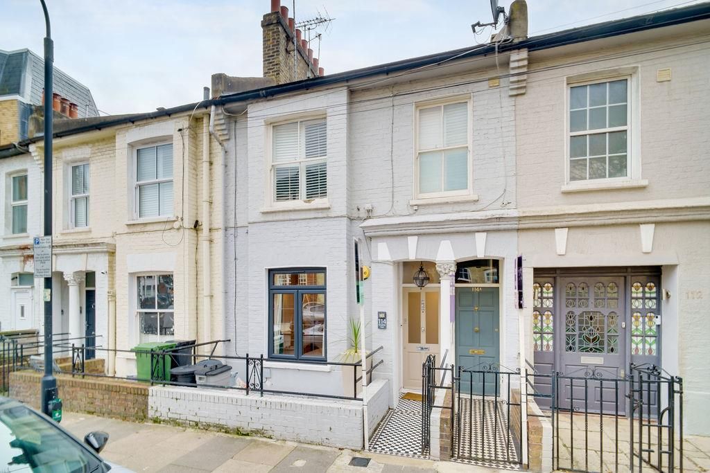 Property photo 2 of 19 Broughtonroad114-22.Jpg