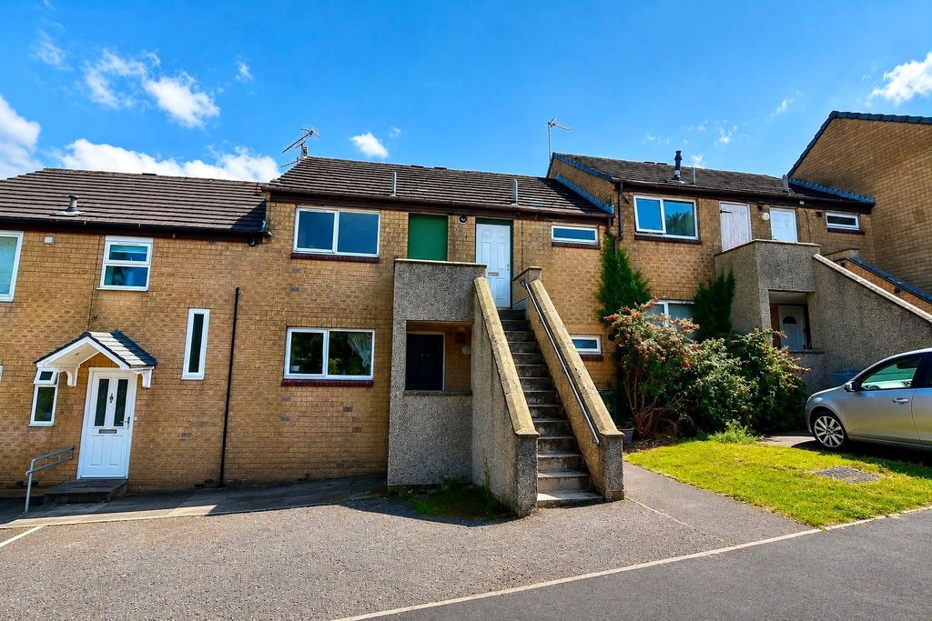 Property photo 1 of 7 External