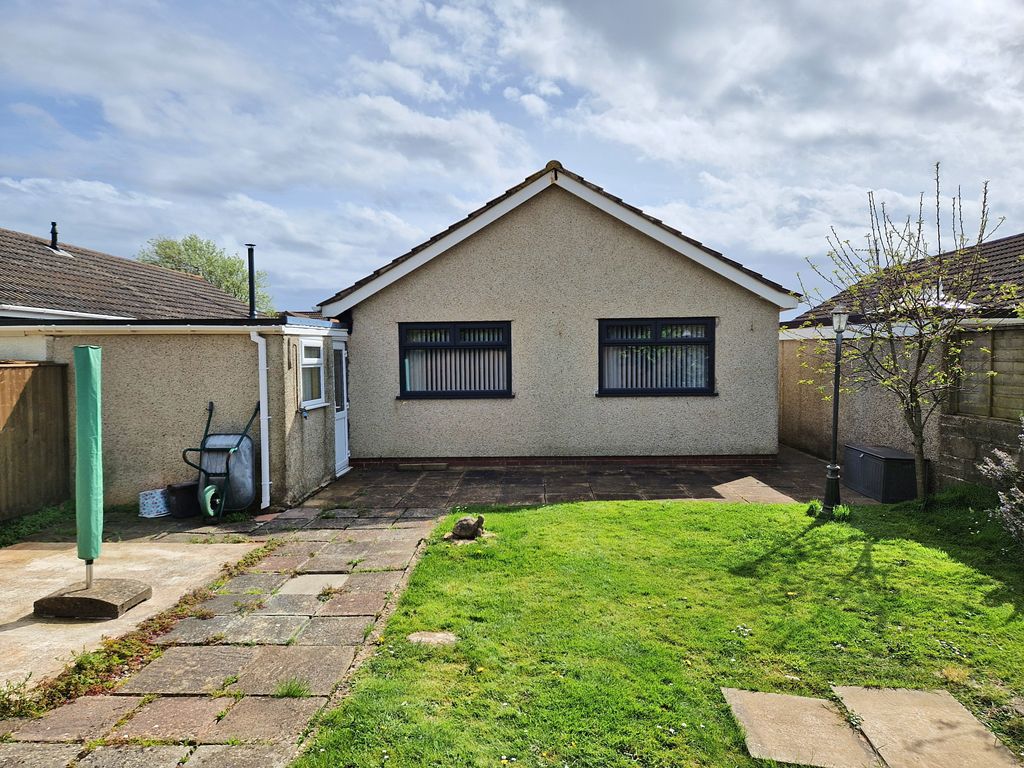 Property photo 2 of 23