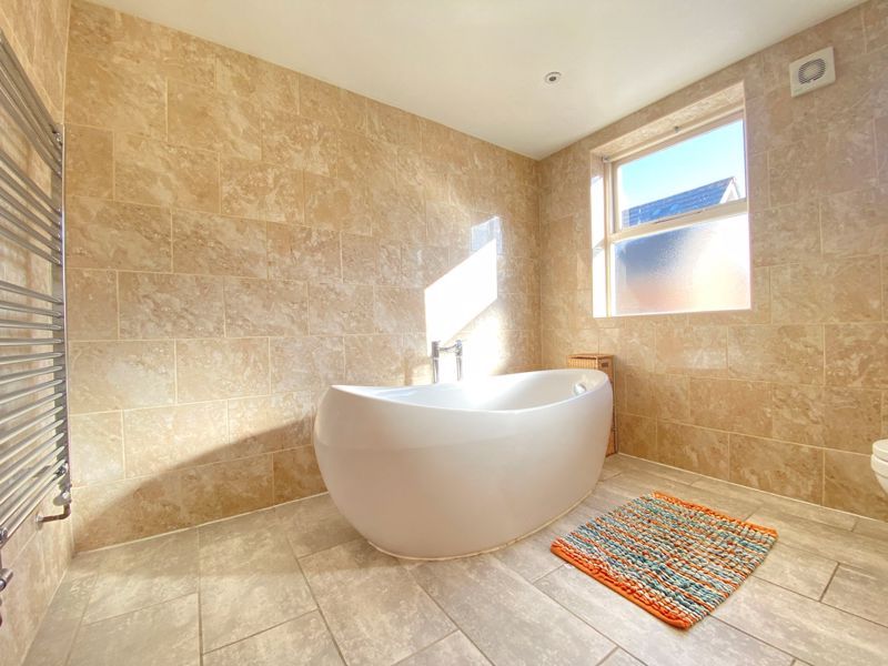 Property photo 1 of 15 Photo 12