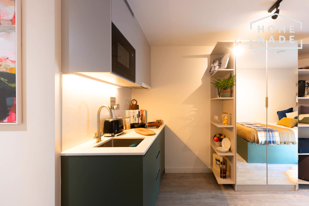 Property photo 2 of 21