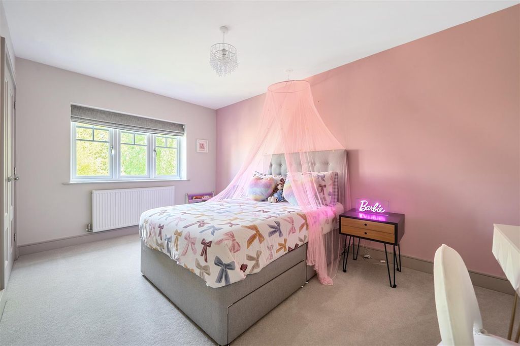 Additional image 15 of 4 bed detached house for saleOak Apples Drive, Crowthorne, Berkshire RG45