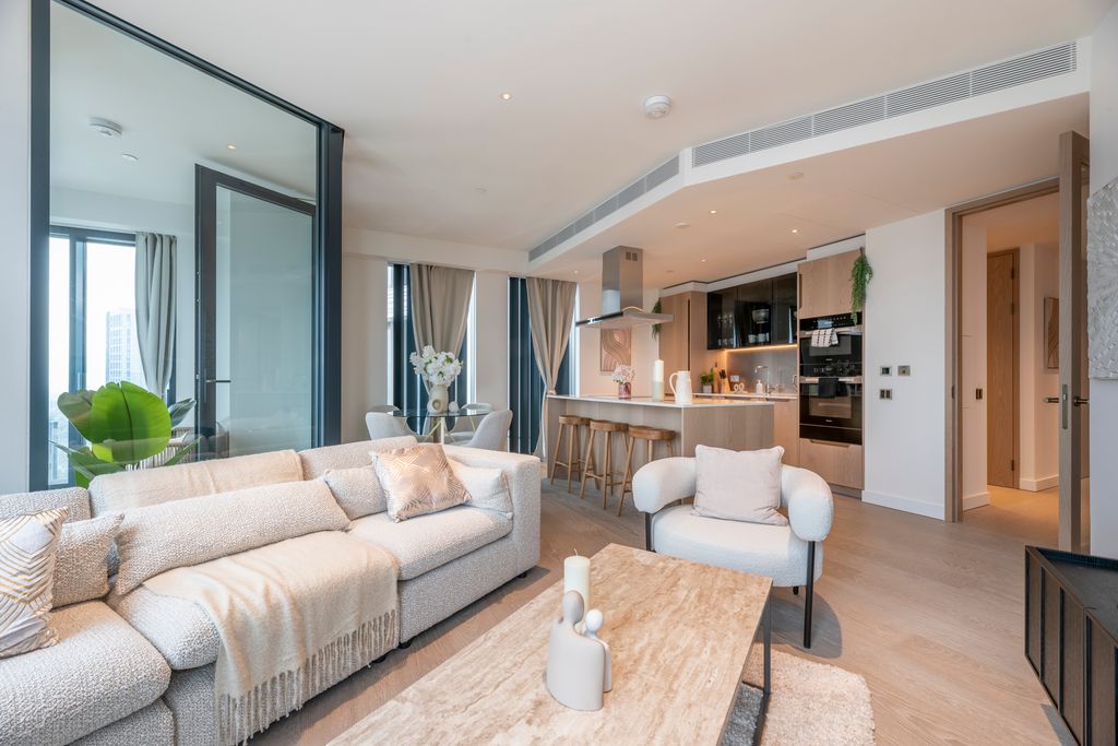 Property photo 2 of 24 Photo