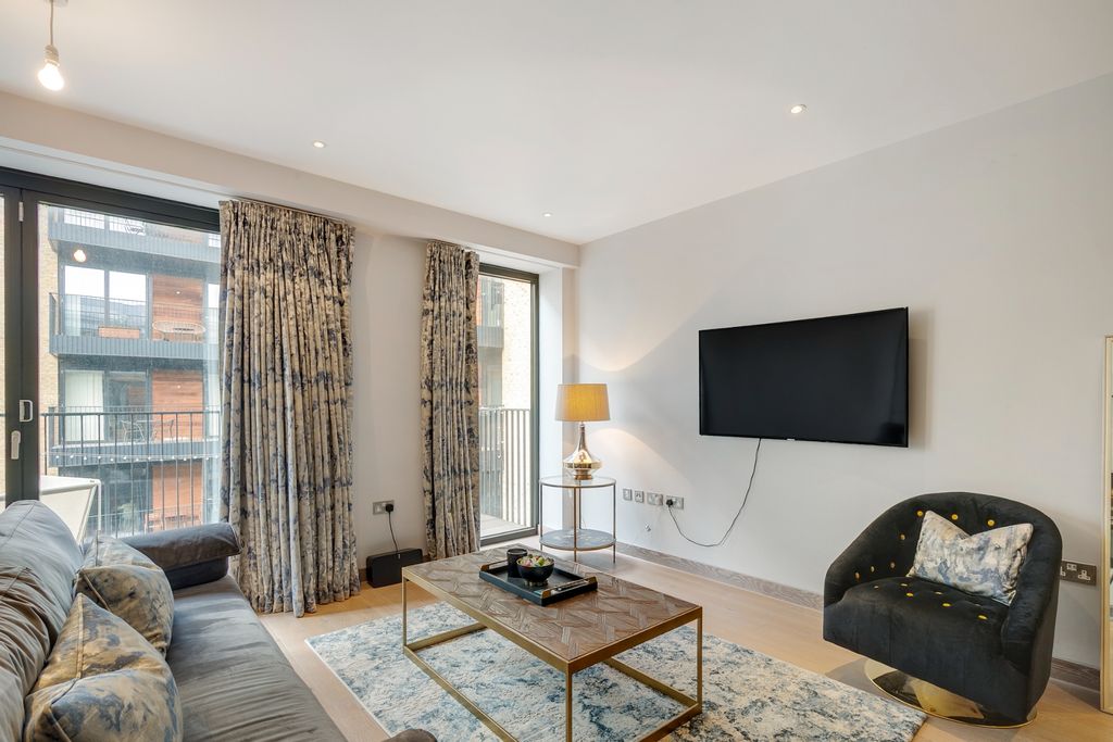 Property photo 3 of 14 Photo 3