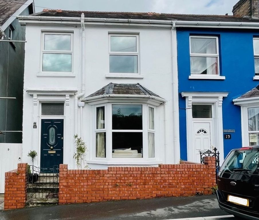 Property photo 1 of 13