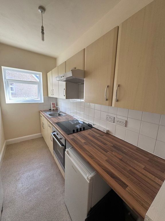 Property photo 2 of 9 Photo 4