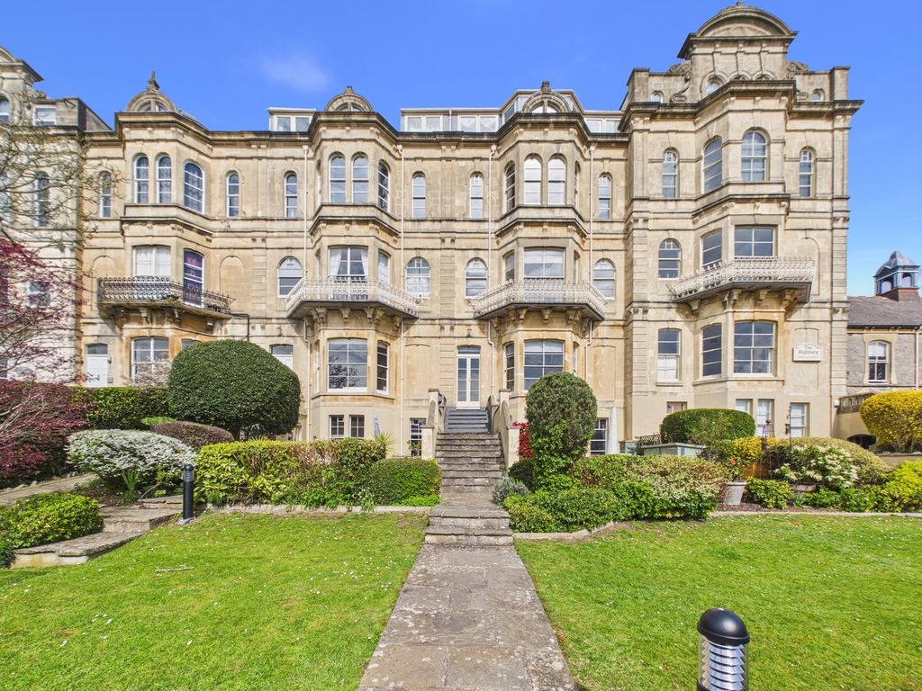 Property photo 1 of 21