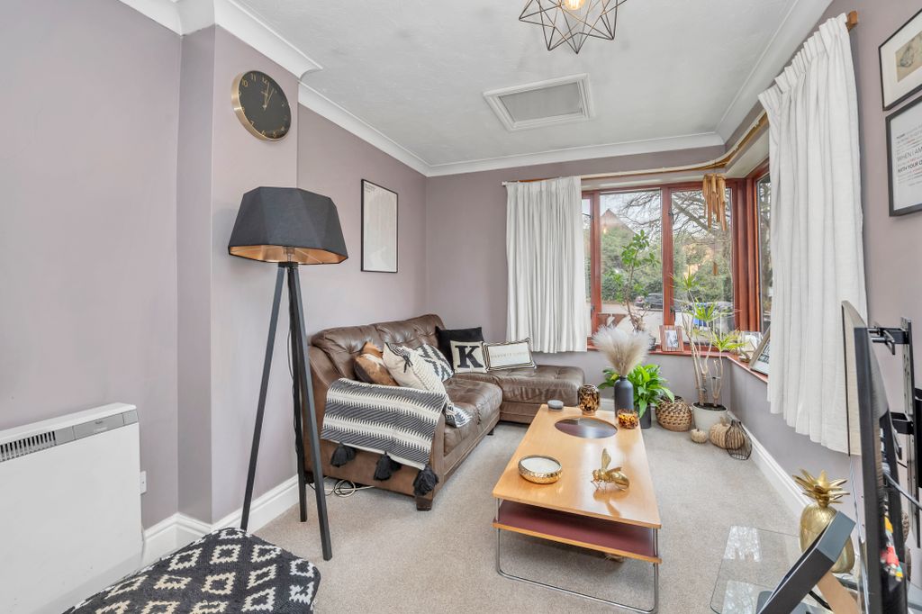 Property photo 3 of 8