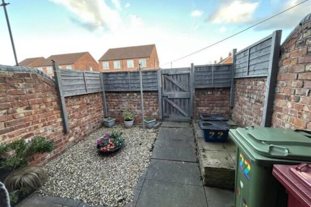 Property photo 3 of 7