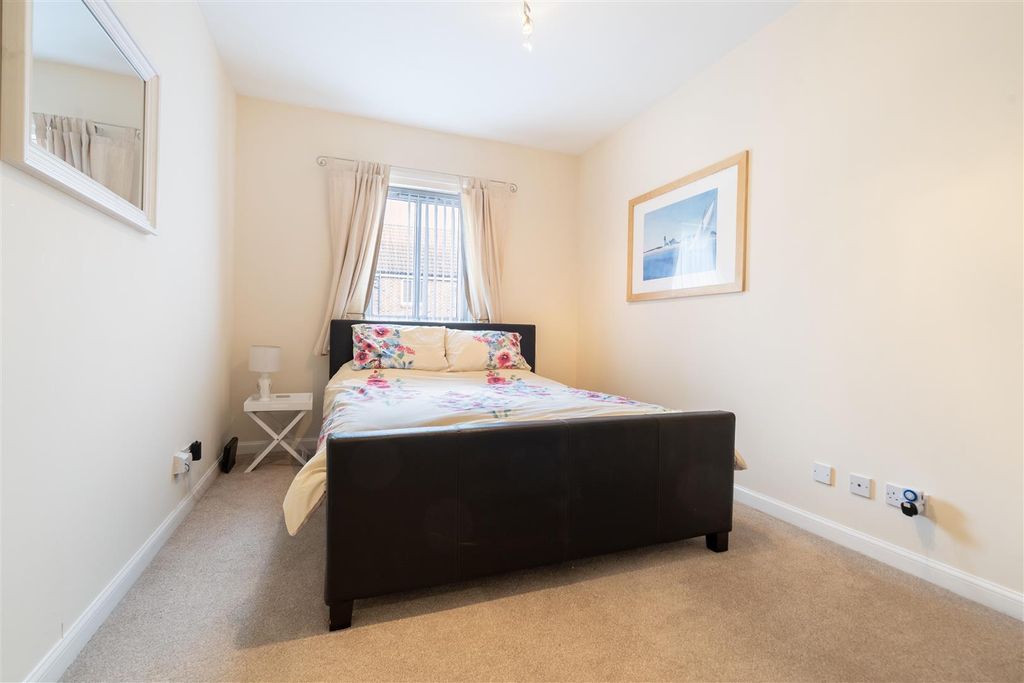 Additional image 7 of 2 bed flat for saleUnion Street, North Shields NE30