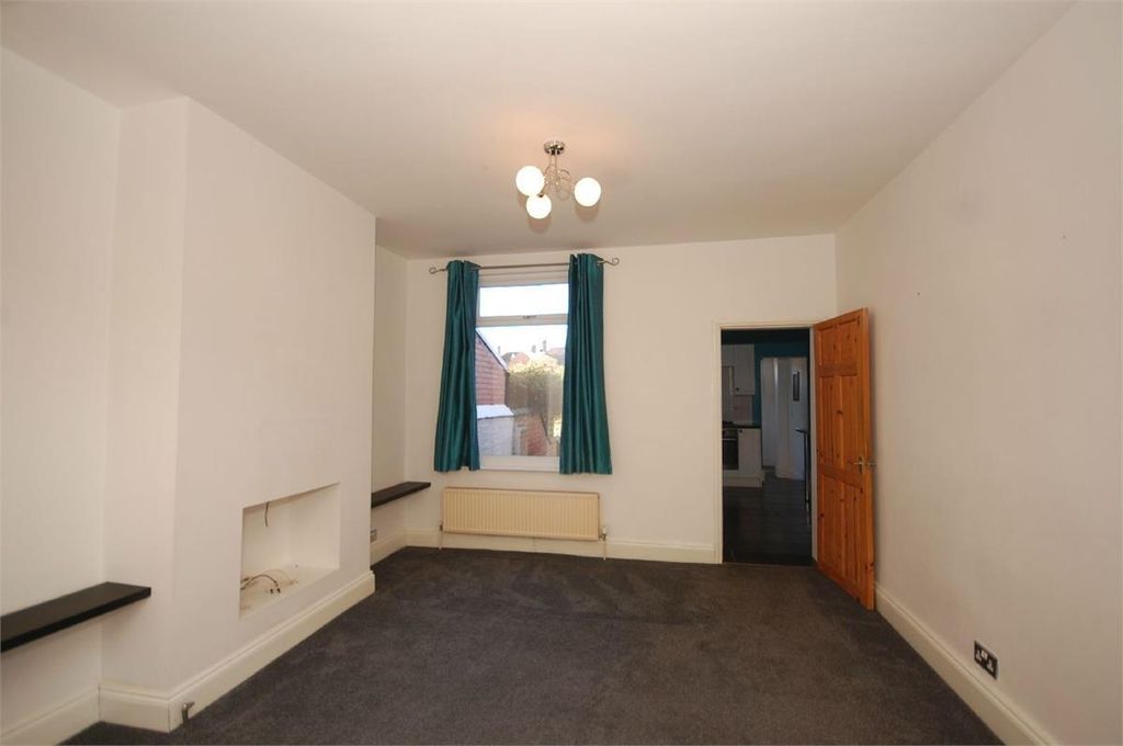 Property photo 2 of 7 G10B801Hrshbdpoe8Utyoabhtis.Jpg