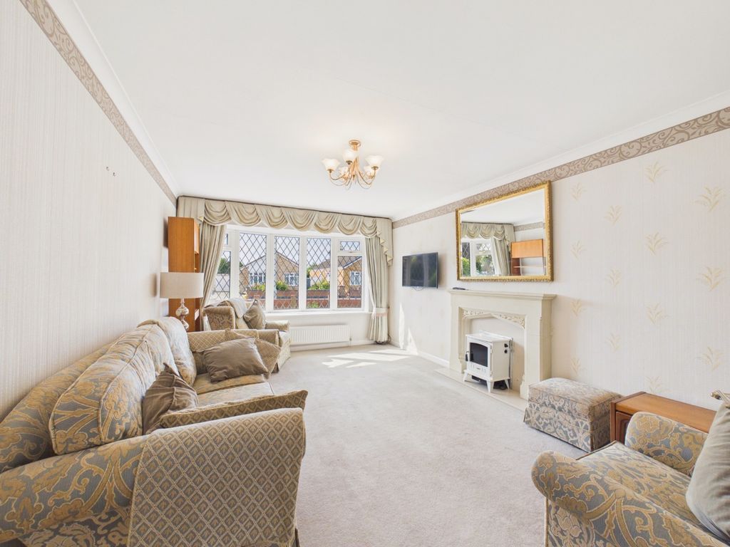 Property photo 2 of 20 5248174