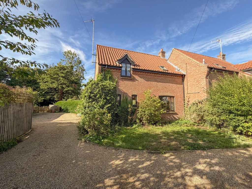 Property photo 1 of 21