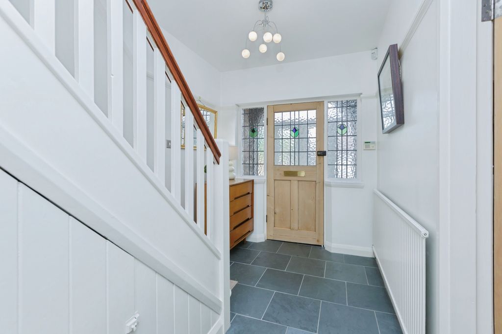 Property photo 2 of 15 Entrance Hallway