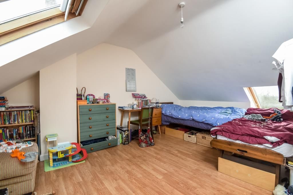 Property photo 1 of 8 Master Bedroom