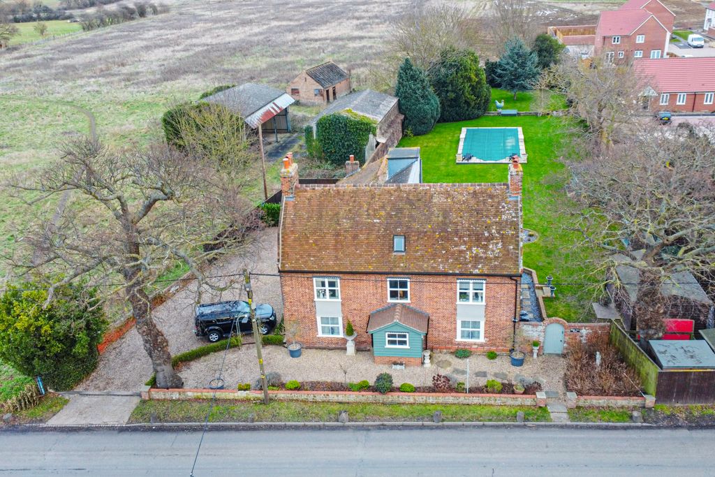 Property photo 1 of 54