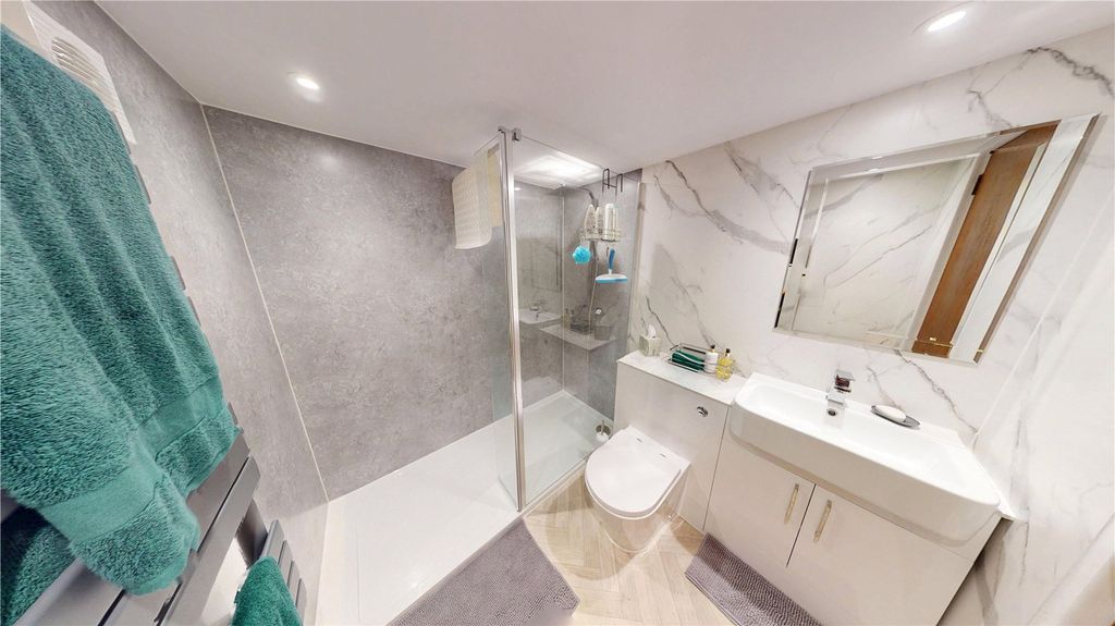 Property photo 3 of 22 Picture No. 15