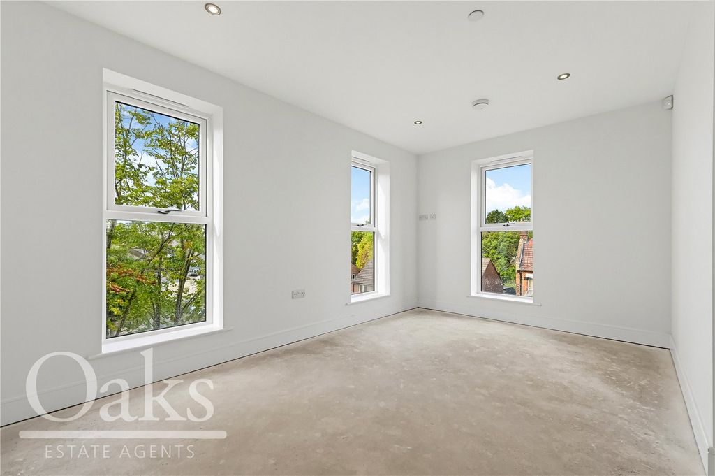 Property photo 3 of 9 Picture No. 15