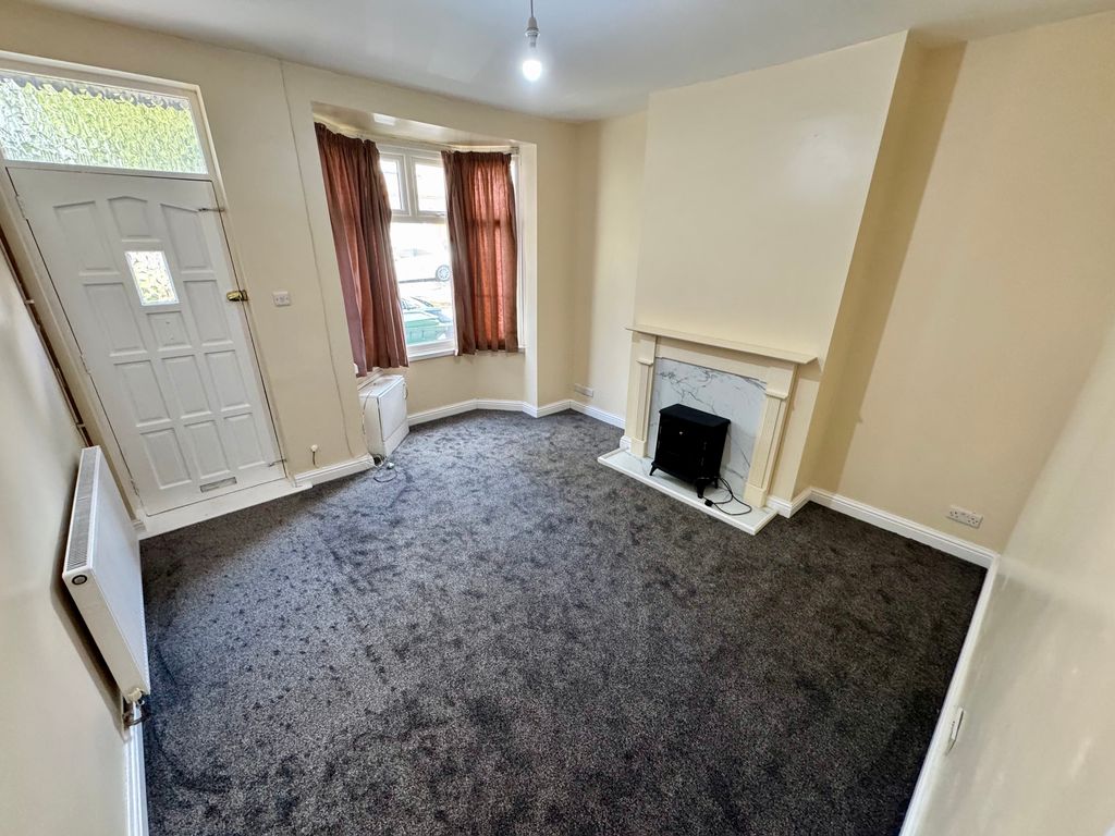 Property photo 2 of 11 Image