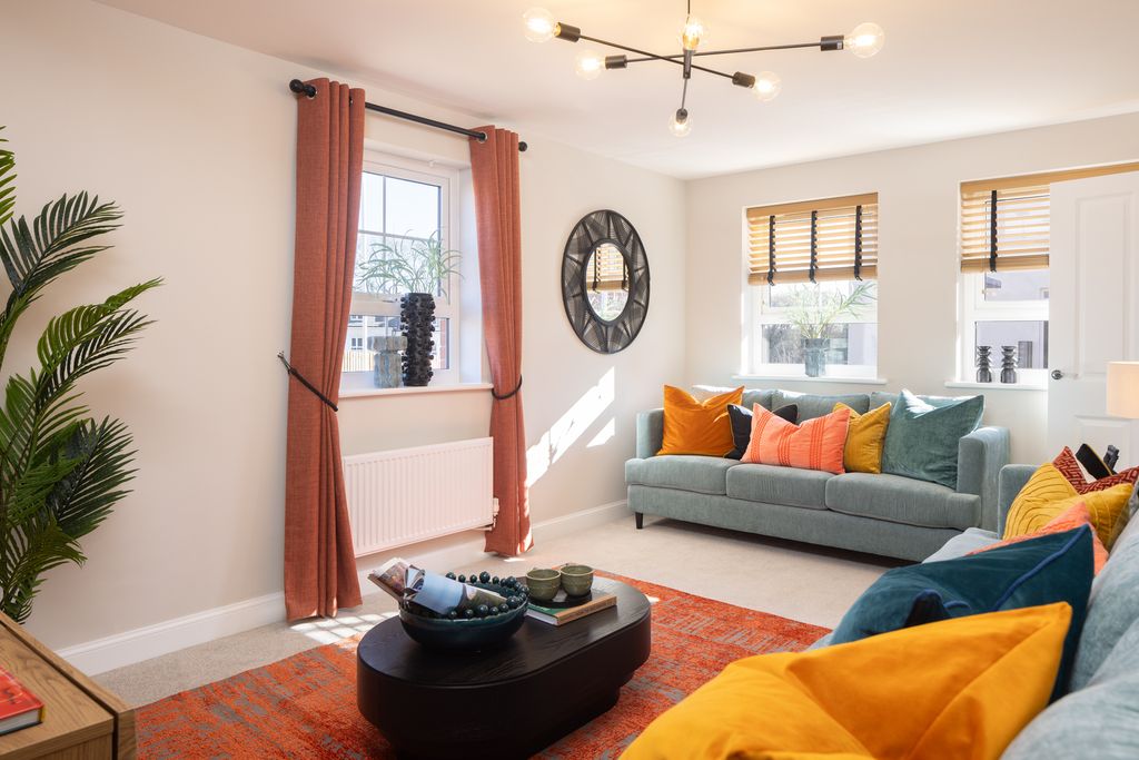 Property photo 2 of 8 Hesketh Hemel