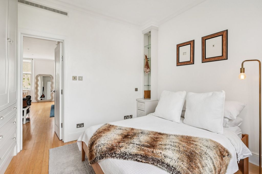 Property photo 3 of 12 Picture No. 31