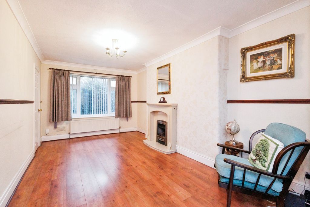 Property photo 3 of 17 Photography