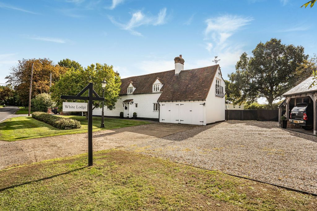 Property photo 1 of 40