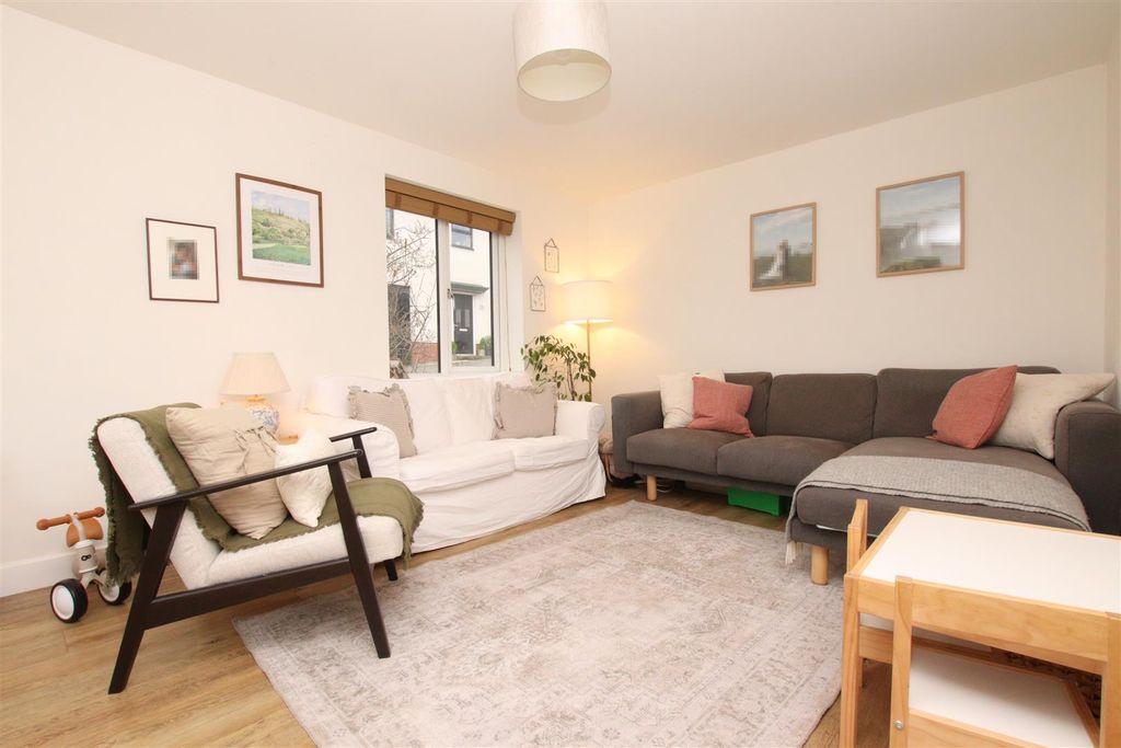 Property photo 2 of 13 Living Room.Jpg