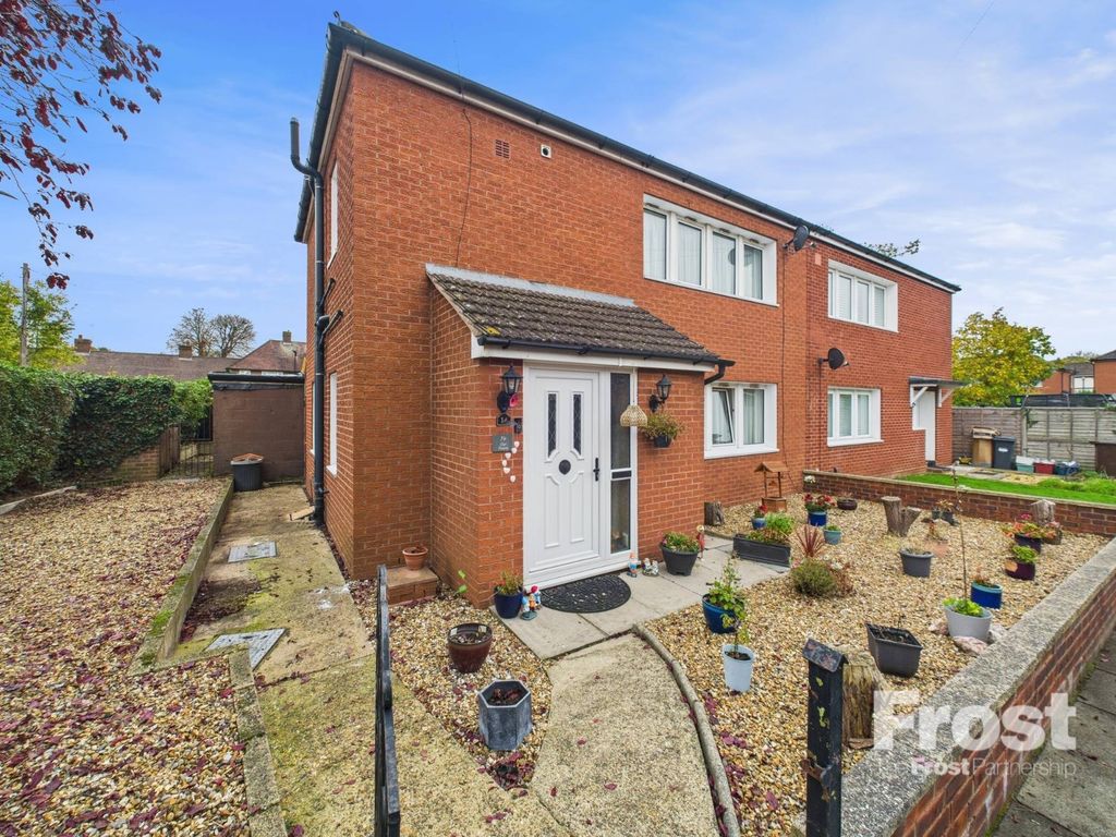 Property photo 1 of 12 Picture No. 27