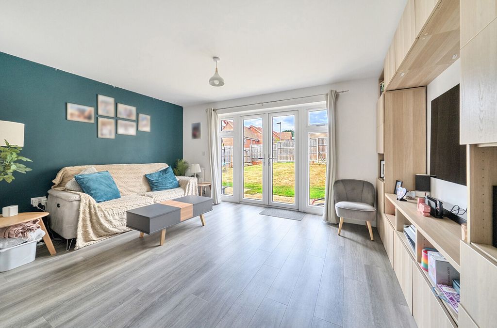 Property photo 2 of 16 1485486-13-6A4539...