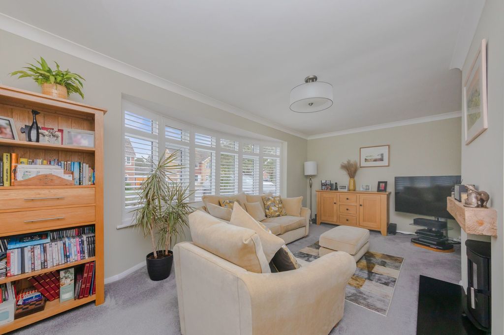 Property photo 3 of 23