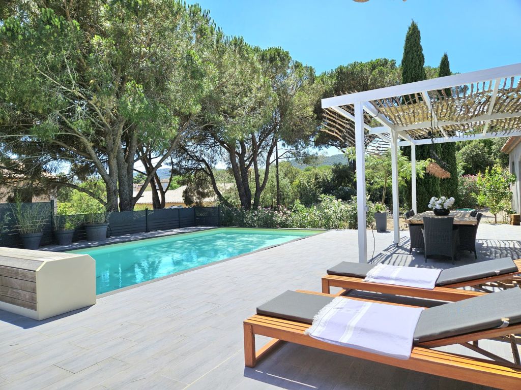 Property photo 1 of 35