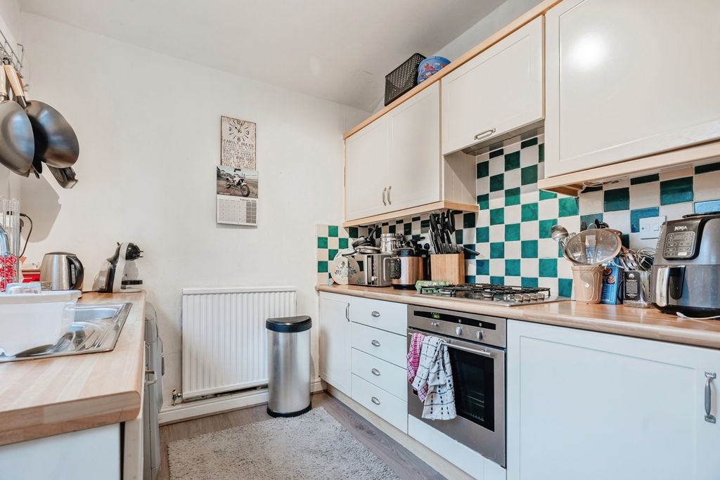 Property photo 3 of 26 Pbox-Img.Jpg