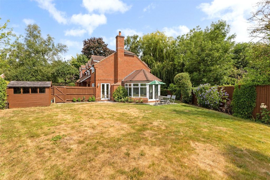 Property photo 2 of 22 Picture No. 28