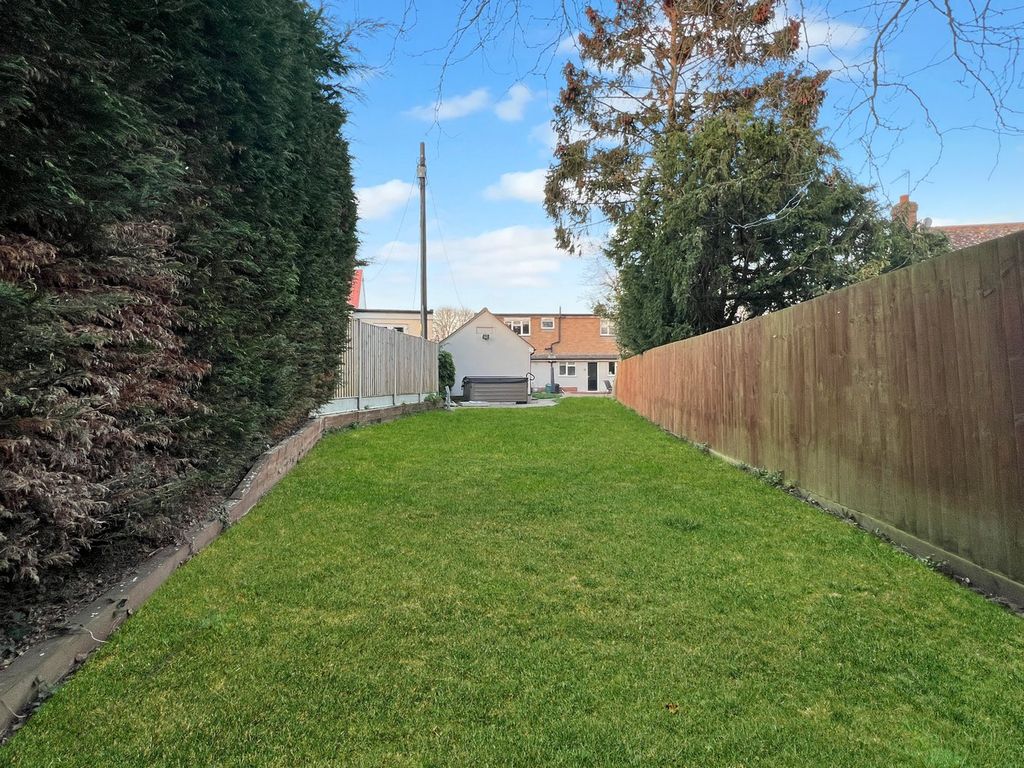 Property photo 3 of 21