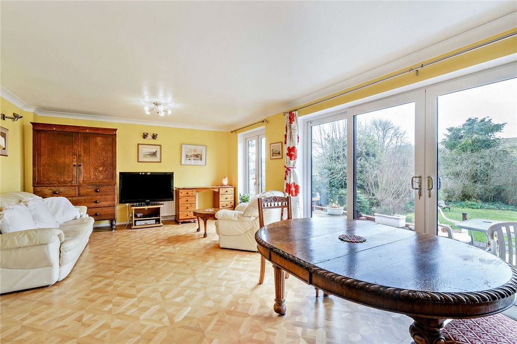 Property photo 2 of 20 Picture No. 18